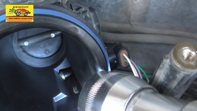 регулятор холостого хода смотрим как работает внутри дросселя смотреть онлайн