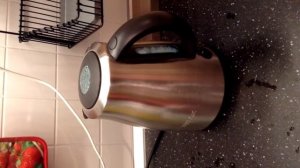 Чайник BORK K700 не выключается при закипании с первого дня