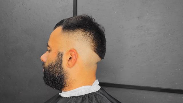 Стрижка фейд. Мужская стрижка.#стрижка #фейд #барбер смотреть онлайн