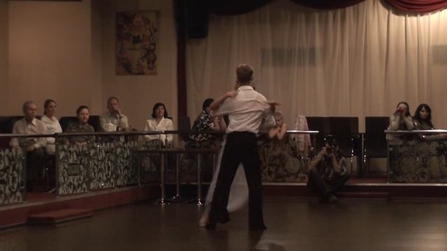 Светлана и Илья. Шоу выступление смотреть онлайн