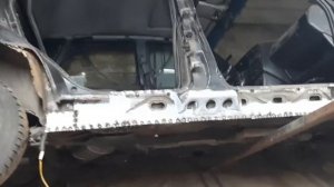 замена порога.поварка усилителей и подпорожников пассат б4.ответ на коменты.