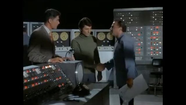 Time Tunnel - Soviet Time Tunnel смотреть онлайн