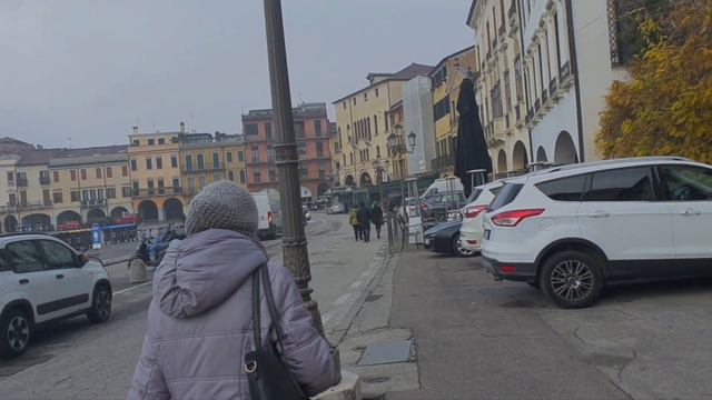 Италия ,почему италия принимает беженцев из африки.я рада ,что вышел decreto flussi смотреть онлайн