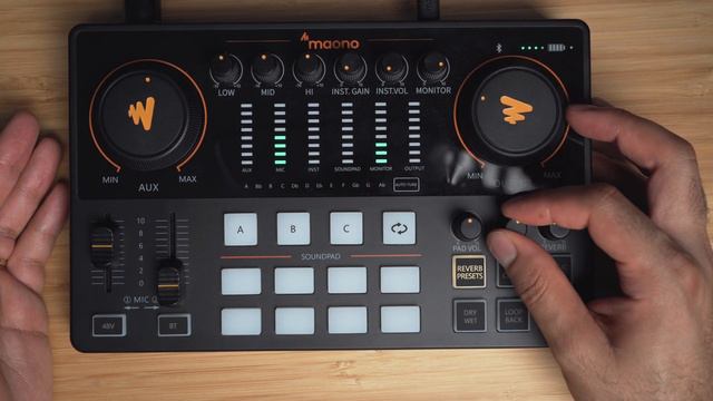 MaonoCaster AME2 Audio Mixer: Review and Features Overview смотреть онлайн