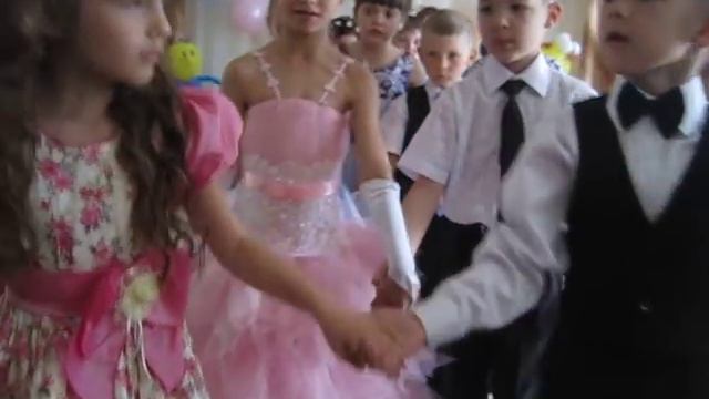 Прощальный вальс в детском саду № 5 г.Вольск смотреть онлайн