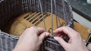 Плетеная юбка для новогодней ёлки