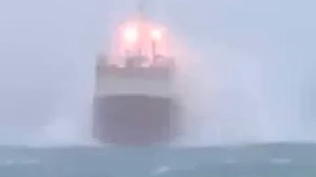 За тех кто в море! Рыбаки, дважды моряки... смотреть онлайн