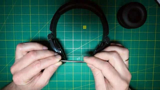 Амбушюры наушников JBL E40BT, ремонт это просто смотреть онлайн