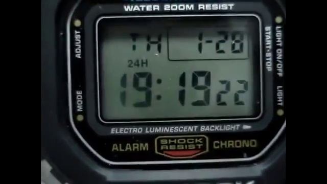 Casio G-Shock DW-5600E-1VER Обзор дисплея