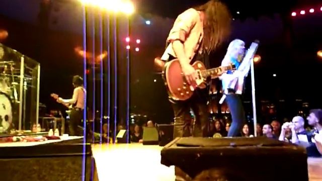 Cold Shower by Kix 4/09/11 @ Wolf Den Mohegan Sun смотреть онлайн