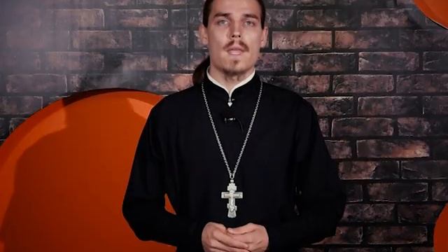 Почему в храме женщина надевает платок, а мужчина снимает головной убор? Дневник священника. смотреть онлайн