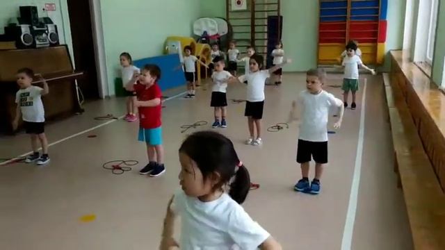 Снегурочка ,зарядка смотреть онлайн