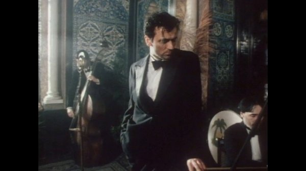 The Stranglers - Golden Brown