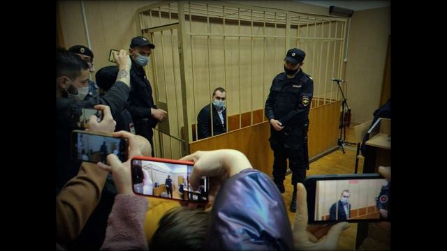 Блогера Юрия Хованского отпустили домой из СИЗО // Сменили меру пресечения Хованскому смотреть онлайн