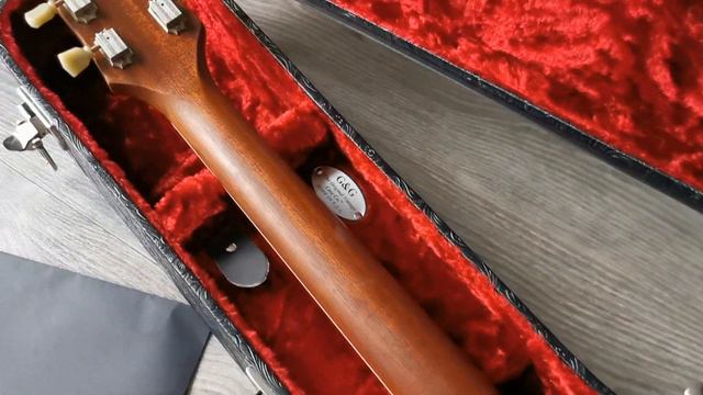 This weeks arrivals! Gibson AFD Slash VOS, 1959 Jimmy Page #1, Scala Underdog, Ibanez JPM Petrucci смотреть онлайн