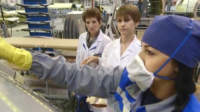 Судьба Су-35С и Су-30СМ / Глобальная реконструкция производственных линий под Су-57 и Су-75 смотреть онлайн