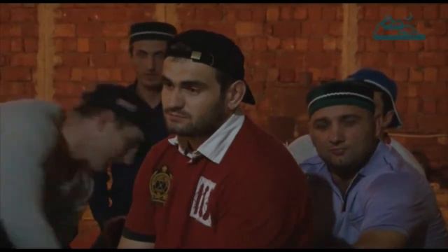 В посёлке Ленинкент состоялось собрание мусульман смотреть онлайн