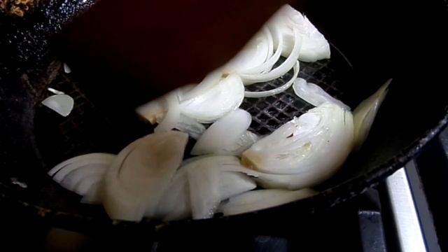 Утка фаршированная картофелем и грибами запеченная в духовке. смотреть онлайн