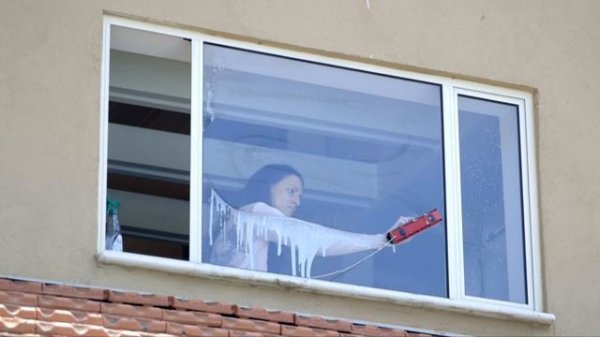 The Glider Magnetic Window Cleaner Microfiber Cloth | Tyroler Bright Tools #diy #cleaning #clean