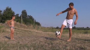 Little Boy Denya. Маленький Мальчик Деня Купается на Речке и Играет в Футбол.