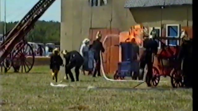 Manual Fire Pump Demonstration at Odiham смотреть онлайн