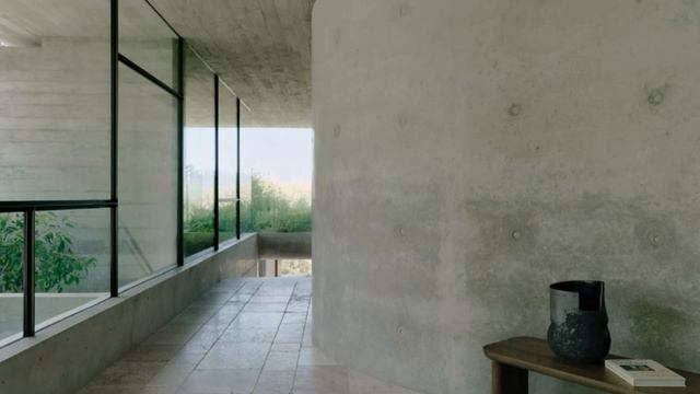 Modern Concrete Oasis Blending Nature in Australia смотреть онлайн