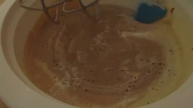 Брауни.Рецепт брауни.Шоколадный пирог.Çikolatalı Kakaolu Islak Brownie Kek Tarifi смотреть онлайн