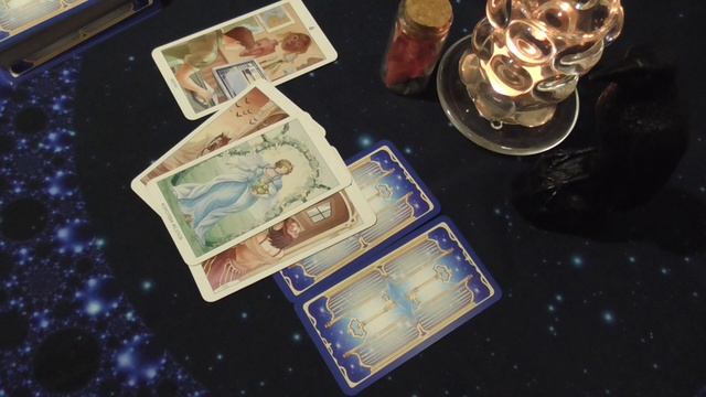 Гадание на Таро Послание Вселенной смотреть онлайн