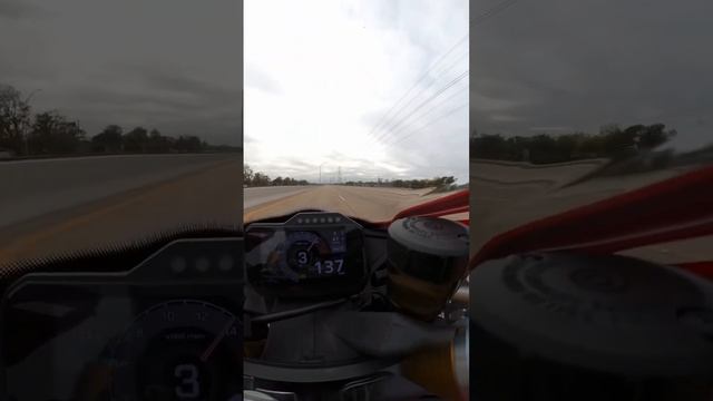 2022 Honda CBR 1000rr VS 2021 Honda CBR 1000rr-r Fireblade SP смотреть онлайн