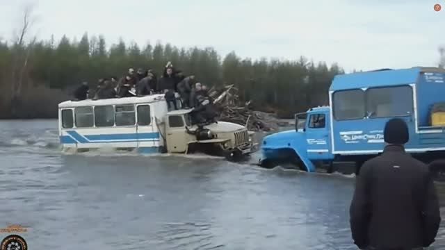ПО бездорожью севера России на легендарных советских грузовиках Камаз, Урал. смотреть онлайн