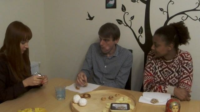 Французы пробуют русскую еду. Ч.2 СЛАДОСТИ смотреть онлайн