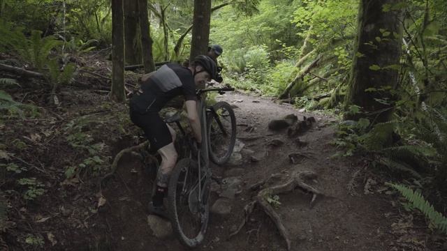 Пинк! XC\DC. 9 Кантрийников против Невозможного Подъёма (и один Мрачный Пончик) смотреть онлайн