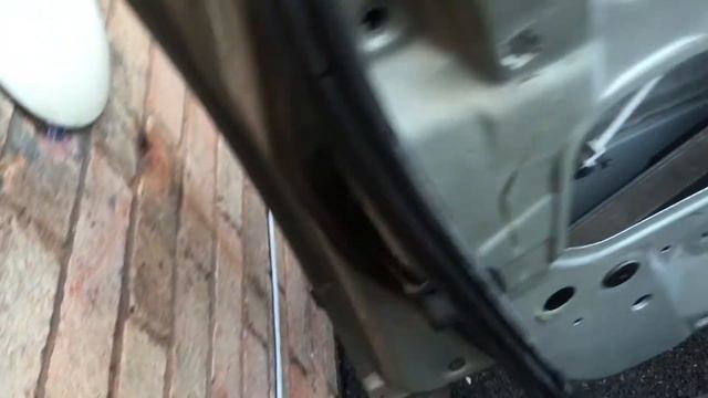 Audi A4 b6 door chrome weather trim / strip removal смотреть онлайн
