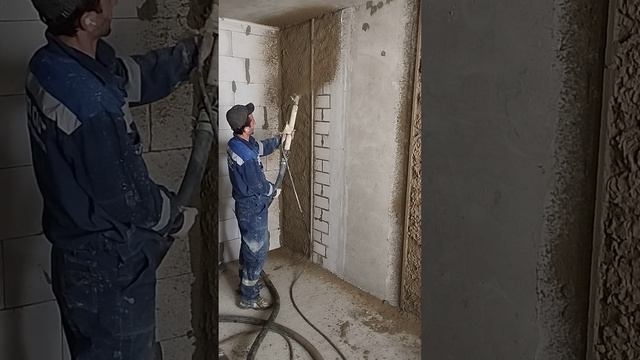 Механизированная штукатурка стен цементно-известковым раствором смотреть онлайн