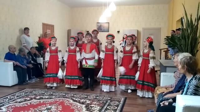 Ансамбль народной песни "Рушничок" (старшая группа) смотреть онлайн