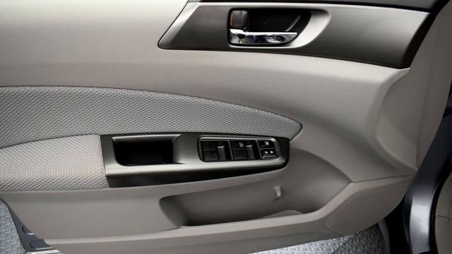 2011 Steel Silver Metallic Subaru Forester 4D Sport Utility #BH782233 смотреть онлайн