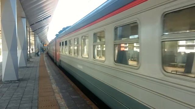 ЭД4М-0427 и ЭД4М-0426 На станции Верхние Котлы смотреть онлайн