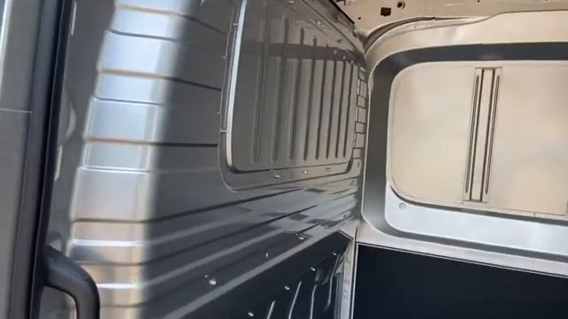 Maxus Deliver 9 2.0 D20 LUX FWD LH EU6 смотреть онлайн
