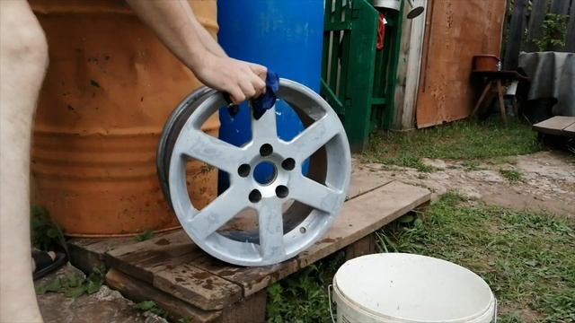 Покраска дисков баллончиком своими руками. Убираем дисбаланс на скорости 100-120км смотреть онлайн