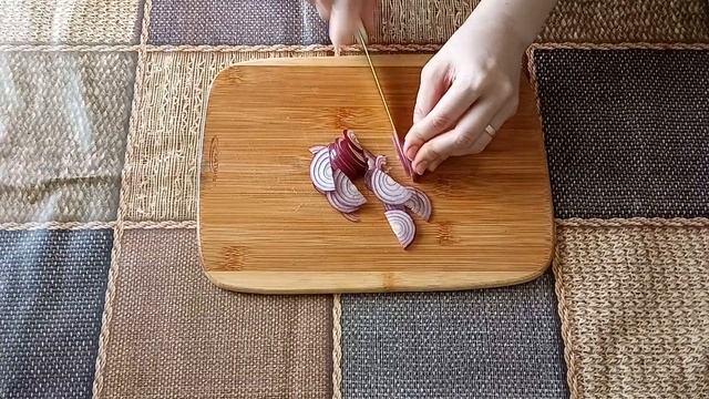 Салат Греческий. Рецепт вкусного витаминного салата. смотреть онлайн