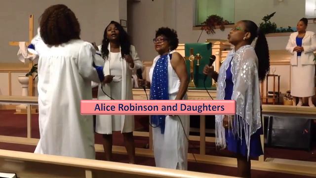 Alice Robinson and Daughters Sing a capella смотреть онлайн