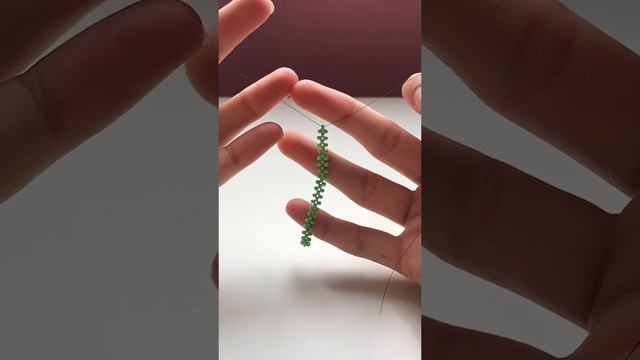 колечко крестиками ? видео не моё ? туториал на колечко из бисера смотреть онлайн