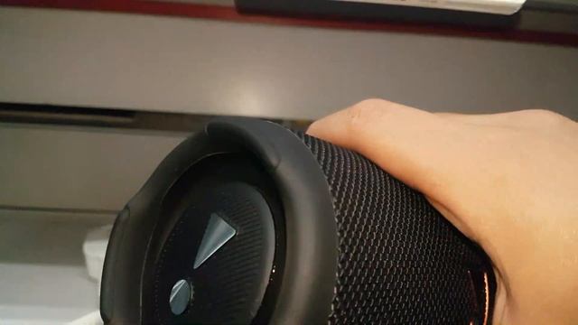 Chill and Nice Bass Test on a JBL Charge 5!! Mono Audio Mode 100% Vol. смотреть онлайн