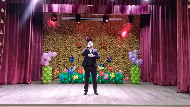 С праздником 8марта🌺 поздравляет Руслан Эдиев. смотреть онлайн