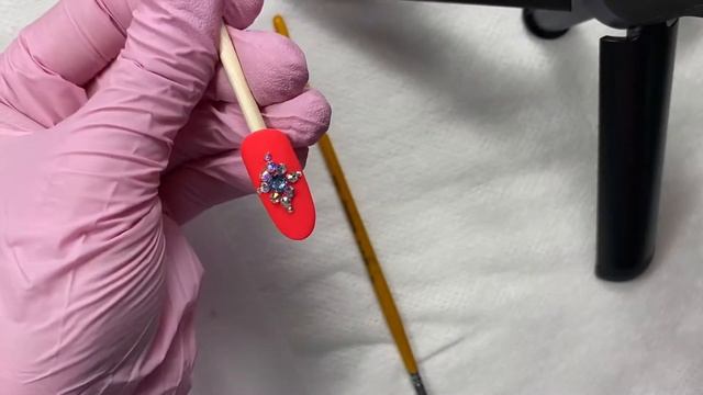 Как закрепить стразы смотреть онлайн