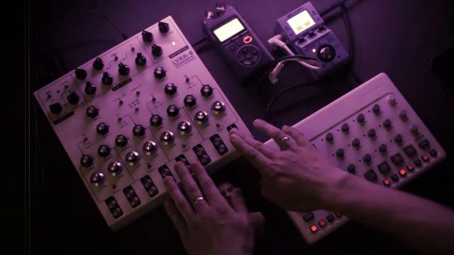SOMA Lyra-8 & Elektron Model Samples (by Gipnozer live techno track) смотреть онлайн