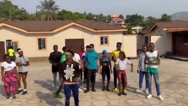 His dance moves are dope???? смотреть онлайн
