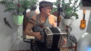 Уроки игры на гармошке для «чайников» Я милого узнаю по походке.