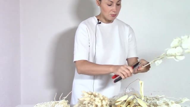 Как собрать букет невесты с сухоцветами. Мастер класс по флористике. DIY Tutorial Bridal Bouquet смотреть онлайн