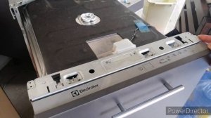 посудомоечная машина electrolux протекает, выбивает автомат. ошибка i40